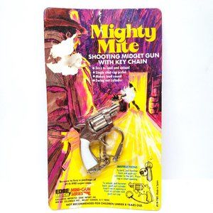 Vintage Edge Mark Toy Cap Gun Mighty Mite Key Chain 19-789 New Old Stock